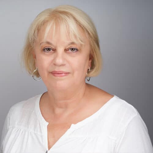 Pannon Kincstár, Helmeczi Erika oktató, intézményvezető, képviselő, Motiváció Alapítvány