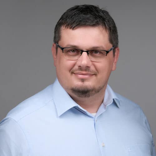 Garabuczi József, Pannon Kincstár iskola egyik oktatója.