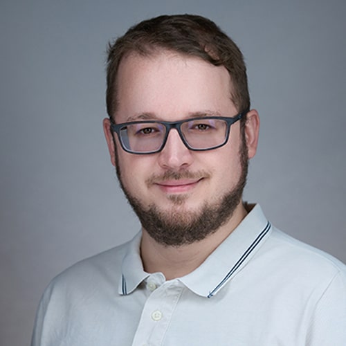 Dr. Guba Péter Marcell dr. Guba Péter Marcell, a Pannon Kincstár oktatója, egészségügyi képzéseken oktat