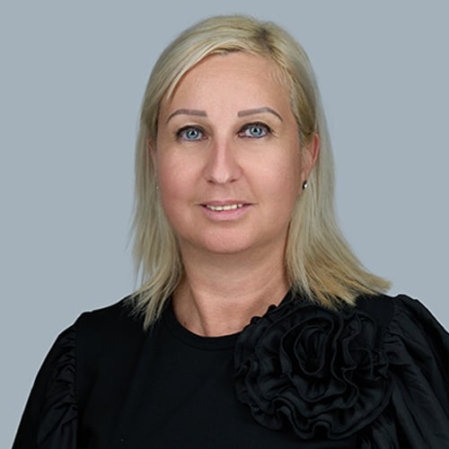 Hegyesi Nikolett Hegyesi Nikolett, a Pannon Kincstár oktatója, egészségügyi képzéseken oktat